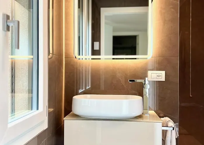 Lakefront ヴィラ リヴァ・サン・ヴィターレ