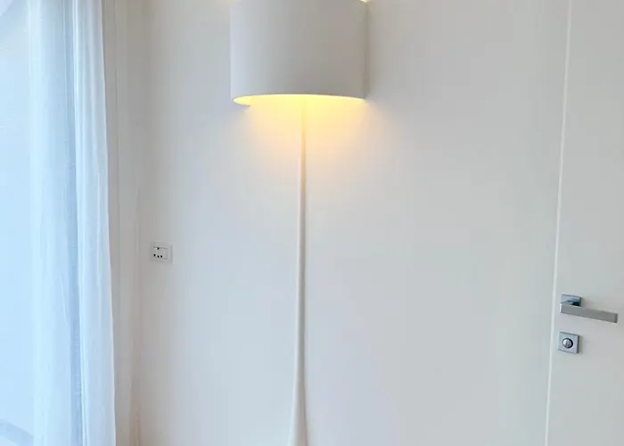 Lakefront ヴィラ *