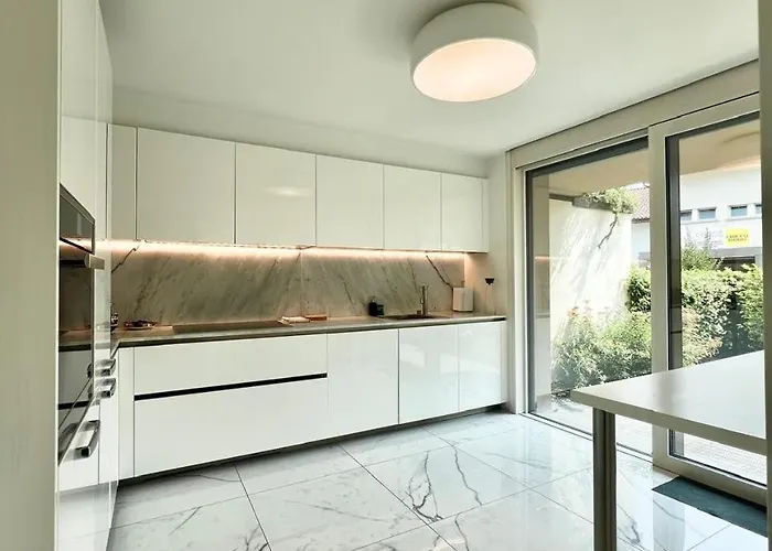 Villa Lakefront Riva San Vitale